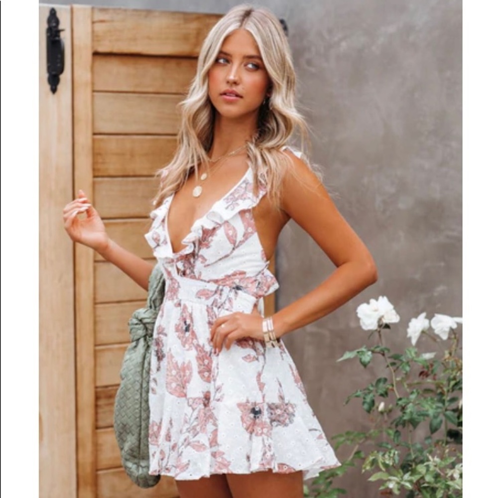 Cotton Eyelet Floral Ruffle Romper - Rose - Medium